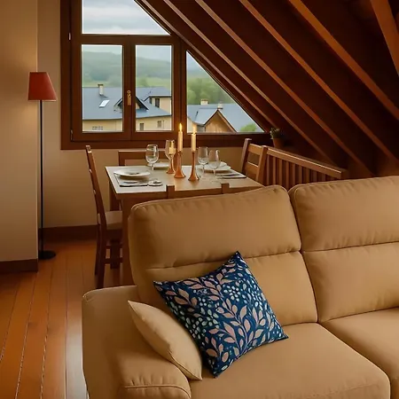 Apartment Duplex Mountain Views Sleeps 5 *